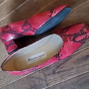 VINTAGE Etienne Aigner Leather Heels